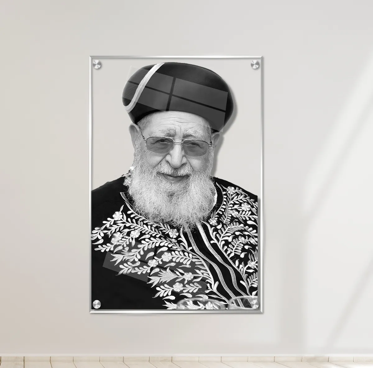 תמונת זכוכית של הרב עובדיה זצוק"ל